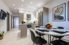Spacious & Luxe 3BR Downtown 1min to Beach - Dodekanes Kos